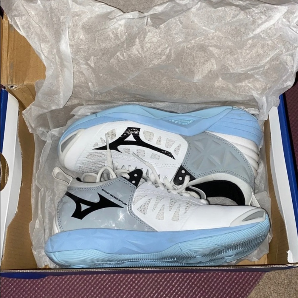 volleyball shoes